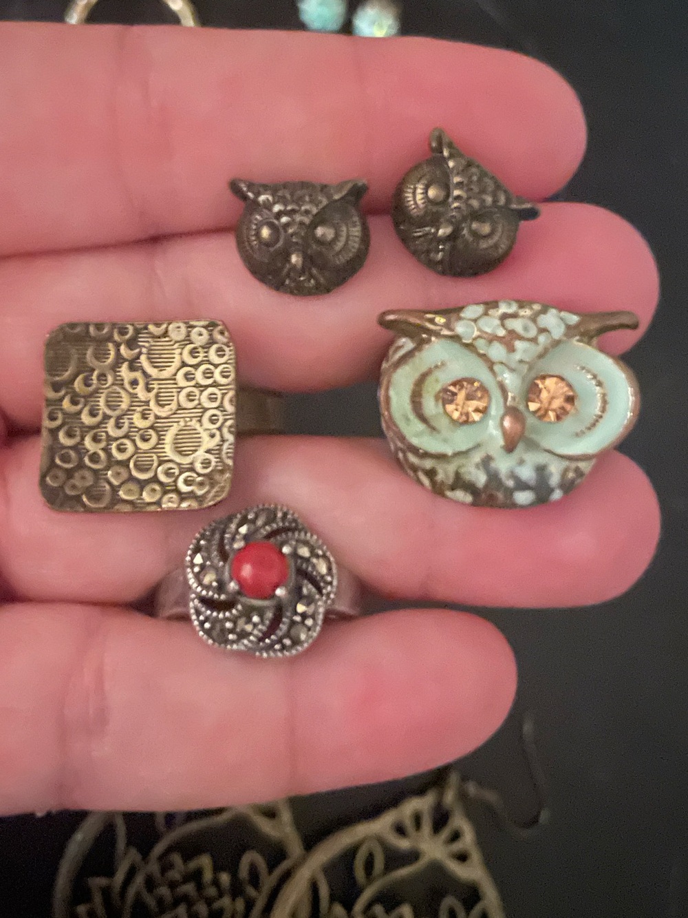 Vintage Owl Motif Statement Ring in Mint Green and Antique Gold